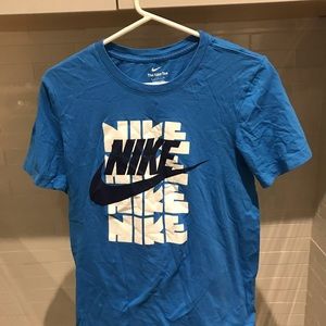 Men’s Small nike blue Tee-Shirt